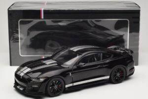 Ford Mustang Shelby GT500 S550 Preto IXO 1:18 U18RDC002-FO Metal - imagem 8 de 8