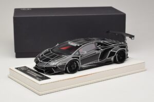 Lamborghini Aventador Liberty Walk TRON Preto Brilhante JUC 1:18 J32-14 Resina - imagem 7 de 7