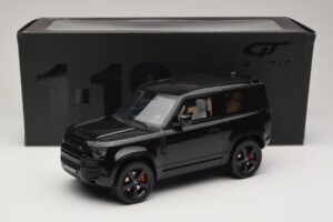 Land Rover Defender 90 L663 P400 X-Dynamic HSE Santorini Black GT Spirit 1:18 GT992 Resina - imagem 6 de 6