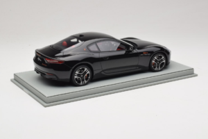 Maserati GranTurismo Trofeo Nero Assoluto BBR 1:18 P18240CMAS Resina - imagem 3 de 7