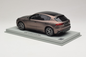 Maserati Grecale Bronze BBR 1:18 P18220FMAS Resina - imagem 5 de 7