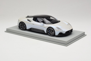 Maserati MC20 Bianco Audace BBR 1:18 P18191AMAS Resina - imagem 5 de 6