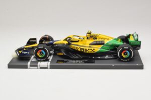 McLaren MCL38 #4 L. Norris Monaco GP Winner 2024 Minichamps 1:18 537242604 Resina - imagem 3 de 7