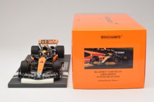 McLaren MCL60 #4 L. Norris Australian GP 2023 Minichamps 1:18 537232104 Resina - imagem 6 de 7