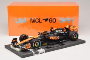McLaren MCL60 #81 O. Piastri Japanese GP 2023 Minichamps 1:18 537233581 Resina - imagem 7 de 7