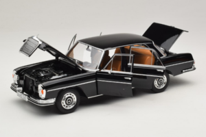 Mercedes 280 SE W108 Preto Norev 1:18 183360 Metal - imagem 2 de 8
