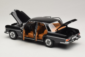 Mercedes 280 SE W108 Preto Norev 1:18 183360 Metal - imagem 5 de 8