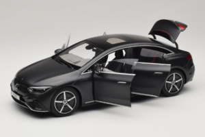 Mercedes EQE V295 Graphite Grey Magno NZG 1:18 B66961108 Metal - imagem 2 de 8