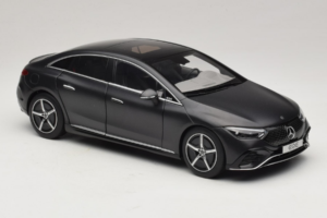 Mercedes EQE V295 Graphite Grey Magno NZG 1:18 B66961108 Metal - imagem 6 de 8