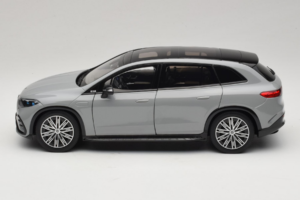 Mercedes EQS SUV X296 Manufaktur Alpine Grey NZG 1:18 B66960591 Metal - imagem 4 de 8