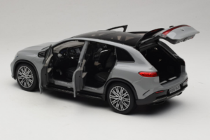 Mercedes EQS SUV X296 Manufaktur Alpine Grey NZG 1:18 B66960591 Metal - imagem 5 de 8