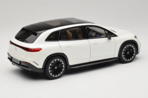 Mercedes EQS SUV X296 Manufaktur Diamond White NZG 1:18 B66960590 Metal - imagem 3 de 8