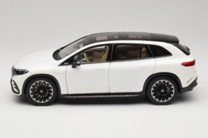 Mercedes EQS SUV X296 Manufaktur Diamond White NZG 1:18 B66960590 Metal - imagem 4 de 8