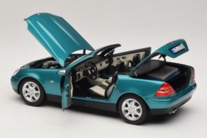Mercedes SLK R170 Vivianite Green Norev 1:18 183021 Metal - imagem 7 de 10
