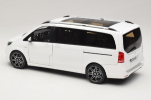 Mercedes V-Class W447 AMG Line Branco Norev 1:18 183876 Metal - imagem 7 de 8