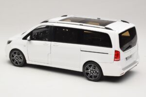 Mercedes V-Class W447 AMG Line Branco Norev 1:18 183876 Metal - imagem 7 de 8