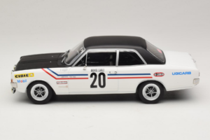 Opel Commodore A #20 H. Greder / P. Pagani Rally Monte Carlo 1971 MCG 1:18 MCG18561R Metal - imagem 3 de 6