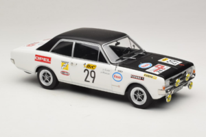Opel Commodore A #29 J-L. Clarr / J-P. Peyroux Tour de France Automobile 1971 MCG 1:18 MCG18562R Metal - imagem 4 de 6