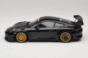 Porsche 911 992 GT3 RS Manthey Racing Preto com Jantes Douradas Minichamps 1:18 MR-911-GT3RS-1804 Metal - imagem 3 de 6
