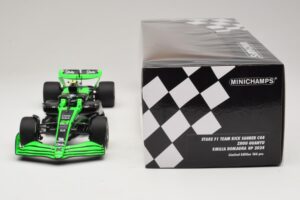 Stake Kick Sauber C44 G. Zhou Emilia Romagna GP 2024 Minichamps 1:18 117240124 Resina - imagem 6 de 7