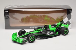 Stake Kick Sauber C44 G. Zhou Emilia Romagna GP 2024 Minichamps 1:18 117240124 Resina - imagem 7 de 7