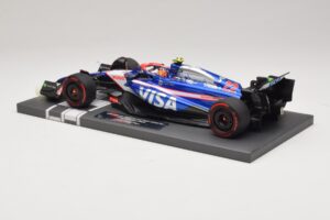 Visa Cash App RB VCARB 01 Y. Tsunoda 2024 Minichamps 1:18 117240122 Resina - imagem 5 de 7