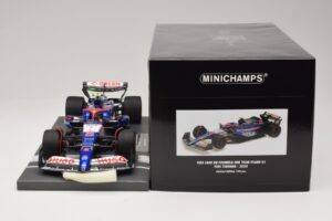 Visa Cash App RB VCARB 01 Y. Tsunoda 2024 Minichamps 1:18 117240122 Resina - imagem 6 de 7