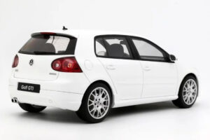 Volkswagen Golf GTI Mk5 Edition 30 Candy White Otto 1:18 OT1250 Resina - imagem 2 de 5