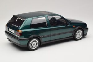 Volkswagen Golf Mk3 VR6 Carat Dragon Green Otto 1:12 G099 Resina - imagem 2 de 6