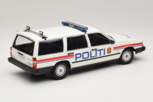 Volvo 740 GL Carrinha Politi Norway Minichamps 1:18 155171796 Metal - imagem 2 de 6