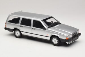 Volvo 740 GL Carrinha Prateado Minichamps 1:18 155171770 Metal - imagem 4 de 6