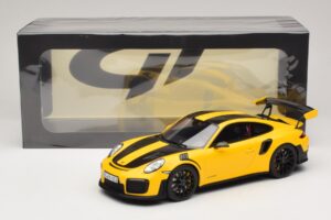 Porsche 911 GT2 RS 991.2 Nurburgring Lap Record Amarelo GT Spirit 1:18 GT972 Resina - imagem 6 de 6