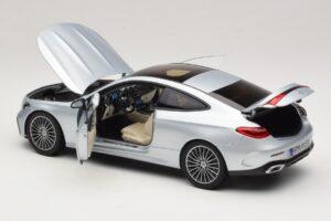 Mercedes CLE C236 Cupê Hightech Silver Norev 1:18 183939 Metal - imagem 5 de 8