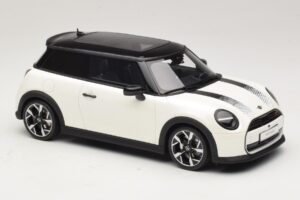 Mini Cooper S F66 Nanuq White Metallic Otto 1:18 OT1245 Resina - imagem 4 de 6