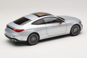 Mercedes CLE C236 Cupê Hightech Silver Norev 1:18 183939 Metal - imagem 3 de 8