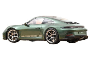 Porsche 911 992 S/T Malachite Green Metallic Norev 1:12 127552 Metal - imagem 2 de 4