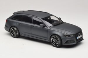 Audi RS6 C7 Avant Daytona Grey Minichamps 1:18 5011216225 Metal - imagem 7 de 8