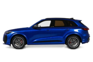 Audi SQ5 FY TFSI Ultra Azul Otto 1:18 OT1281 Resina - imagem 3 de 5