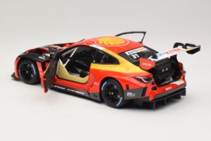 BMW M4 GT3 #31 Schubert Motorsport S. van der Linde Winner DTM Lausitzring 2022 Minichamps 1:18 113222031 Metal - imagem 5 de 8