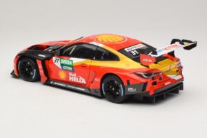 BMW M4 GT3 #31 Schubert Motorsport S. van der Linde Winner DTM Lausitzring 2022 Minichamps 1:18 113222031 Metal - imagem 7 de 8