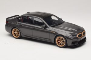 BMW M5 CS F90 Brands Hatch Grey Metallic GT Spirit 1:18 GT993 Resina - imagem 4 de 6