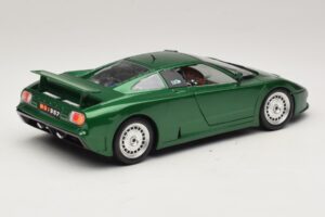 Bugatti EB110 Verde Metálico Bburago 1:18 3003 Metal - imagem 3 de 8