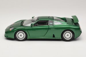 Bugatti EB110 Verde Metálico Bburago 1:18 3003 Metal - imagem 4 de 8