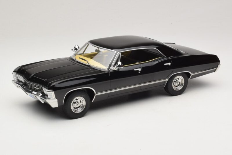 Chevrolet Impala Preto MCG 1:18 MCG181006 Metal