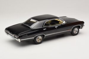 Chevrolet Impala Preto MCG 1:18 MCG181006 Metal - imagem 2 de 6