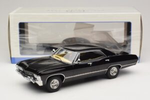 Chevrolet Impala Preto MCG 1:18 MCG181006 Metal - imagem 6 de 6