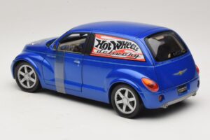 Chrysler PT Cruiser Entrega Azul Hot Wheels 1:18 29616 Metal - imagem 6 de 7
