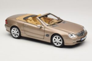 Mercedes SL500 R230 Travertine Beige Norev 1:18 183843 Metal - imagem 7 de 9