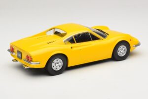 Ferrari Dino 246 GT Amarelo MCG 1:18 MCG18168 Metal - imagem 2 de 6