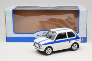 Fiat 126 Castrol Livery Branco Azul MCG 1:18 MCG18666 Metal - imagem 6 de 6